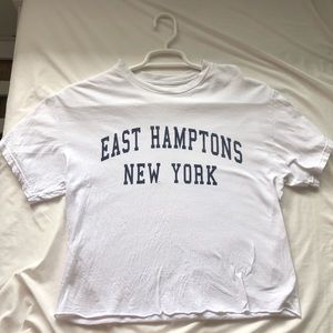Brandy Melville cropped graphic tee